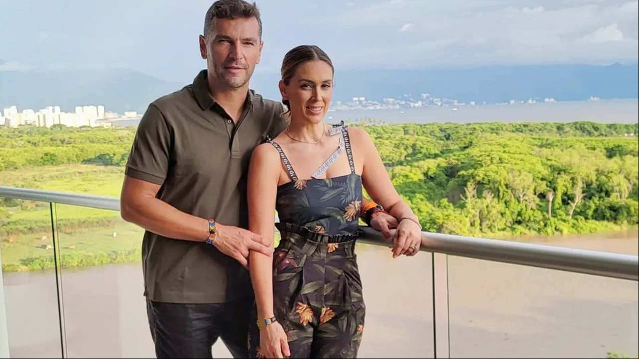 Esposo de Jacky Bracamontes se quiebra al revelar lo peor que ha vivido en 10 años de matrimonio