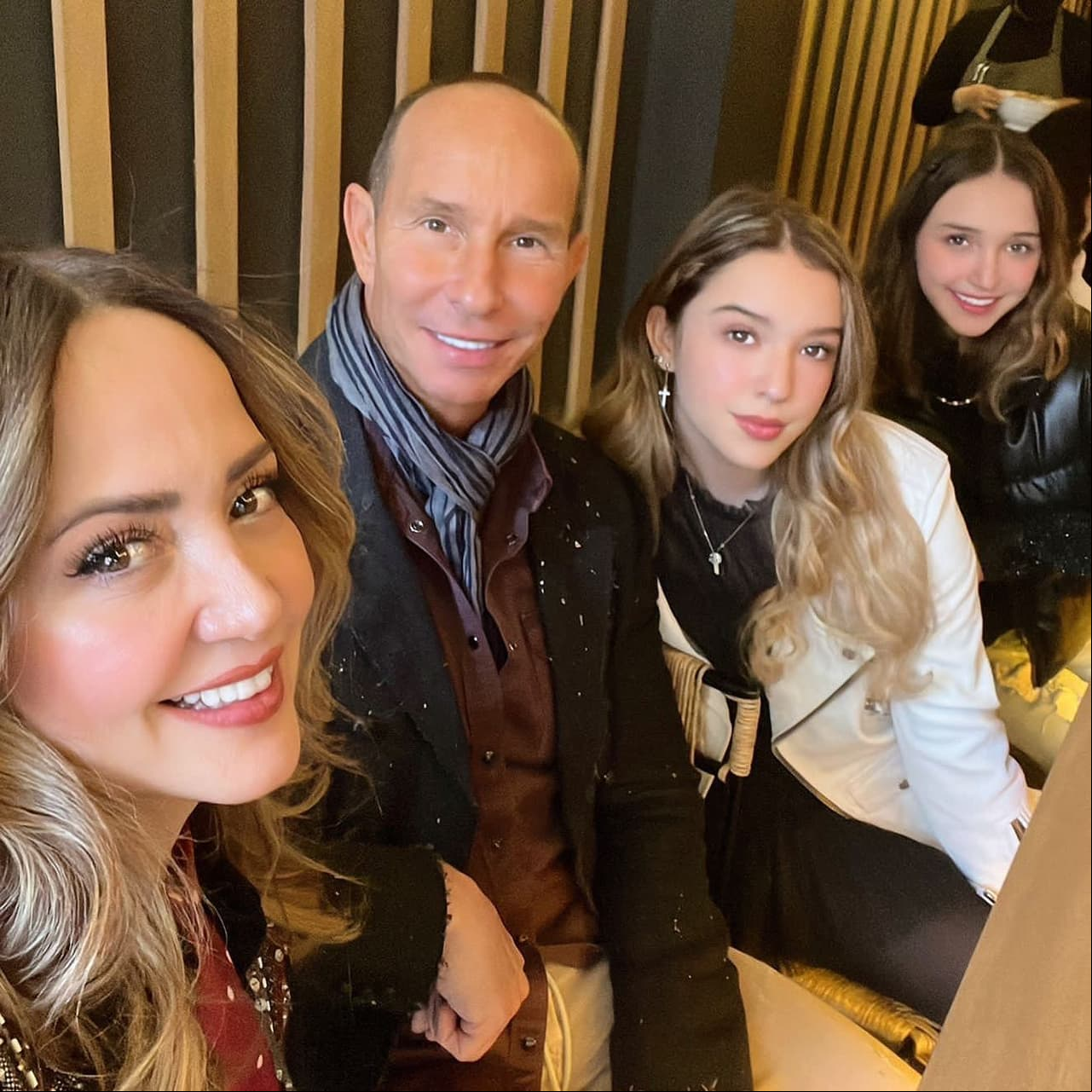 Erik Rubín confirma que Andrea Legarreta tiene bronquitis.