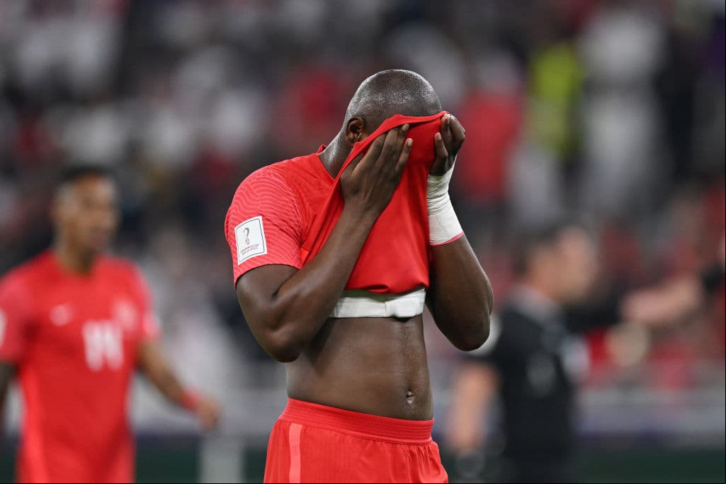 Marruecos y Croacia lograron ese jueves sus boletos a los Octavos de Final del Mundial Qatar 2022, luego de disputar su tercer y último choque del grupo F de la Copa Mundo de la FIFA. En el Estadio Al Thumama, el conjunto marroquí se confirmó como una de las grandes revelaciones de la cita mundialista tras supera por 2-1 a Canadá, con lo cual quedó líder de su grupo y de manera invicta. De otro lado, en el Estadio Ahmed bin Ali, Croacia y Bélgica protagonizaron un duelo intenso entre las selecciones que terminaron como segunda y tercera en el pasado Mundial de Rusia 2018.