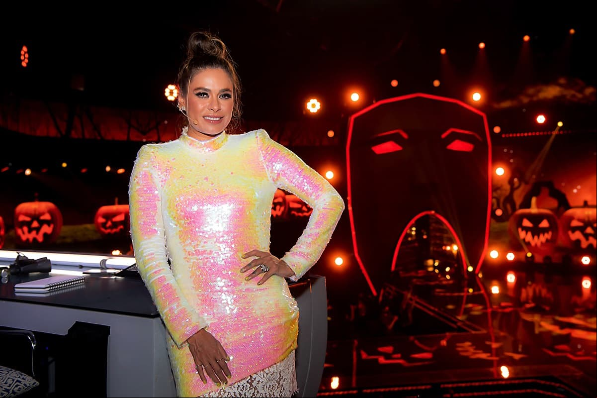 Galilea Montijo modela increíble trenza al estilo unicornio
