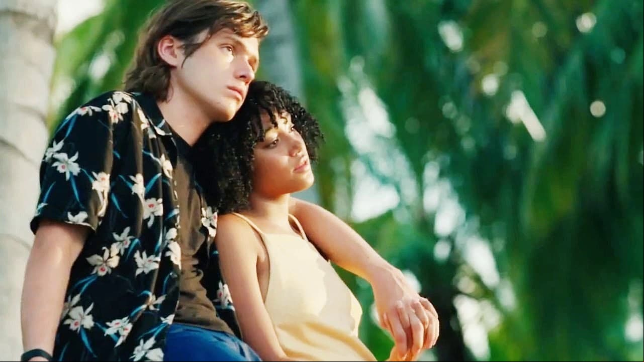 'Madeline' vive una bella historia de amor a pesar de su extraña enfermedad (FOTO: Warner Bros.)