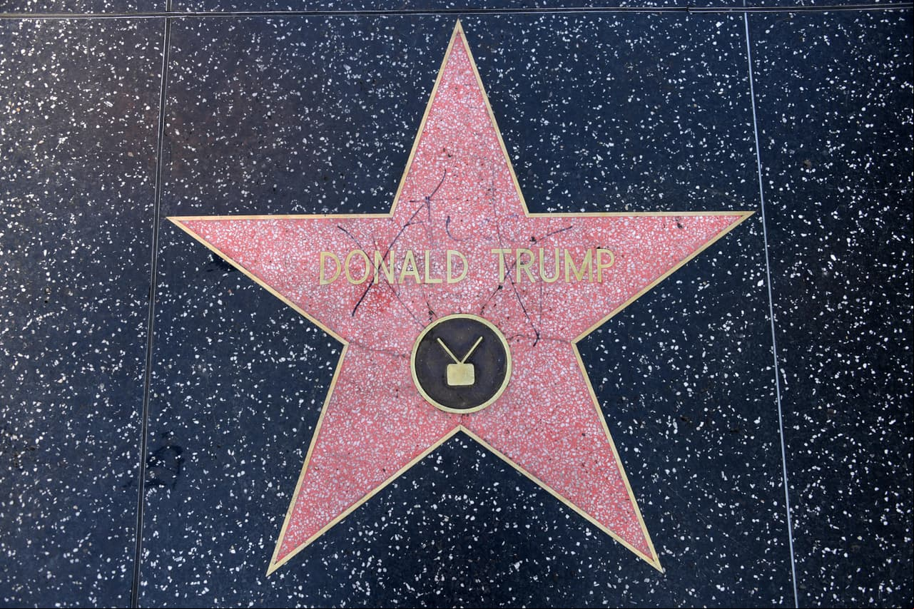 Destruyen completamente la estrella de Trump en el Paseo de la Fama