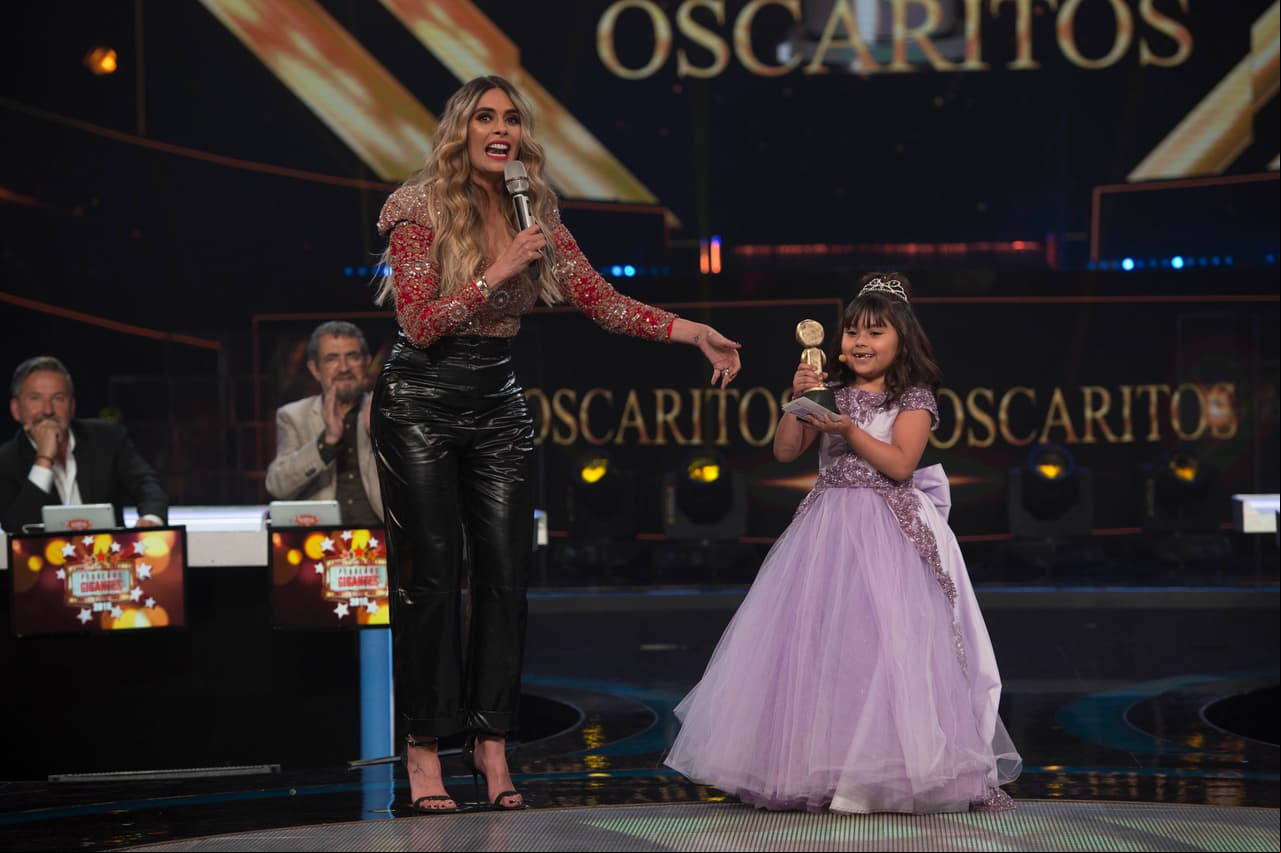 La ganadora de este gran reconocimiento fue la mismísima Natalia, quien actuó como Doña Lucha.