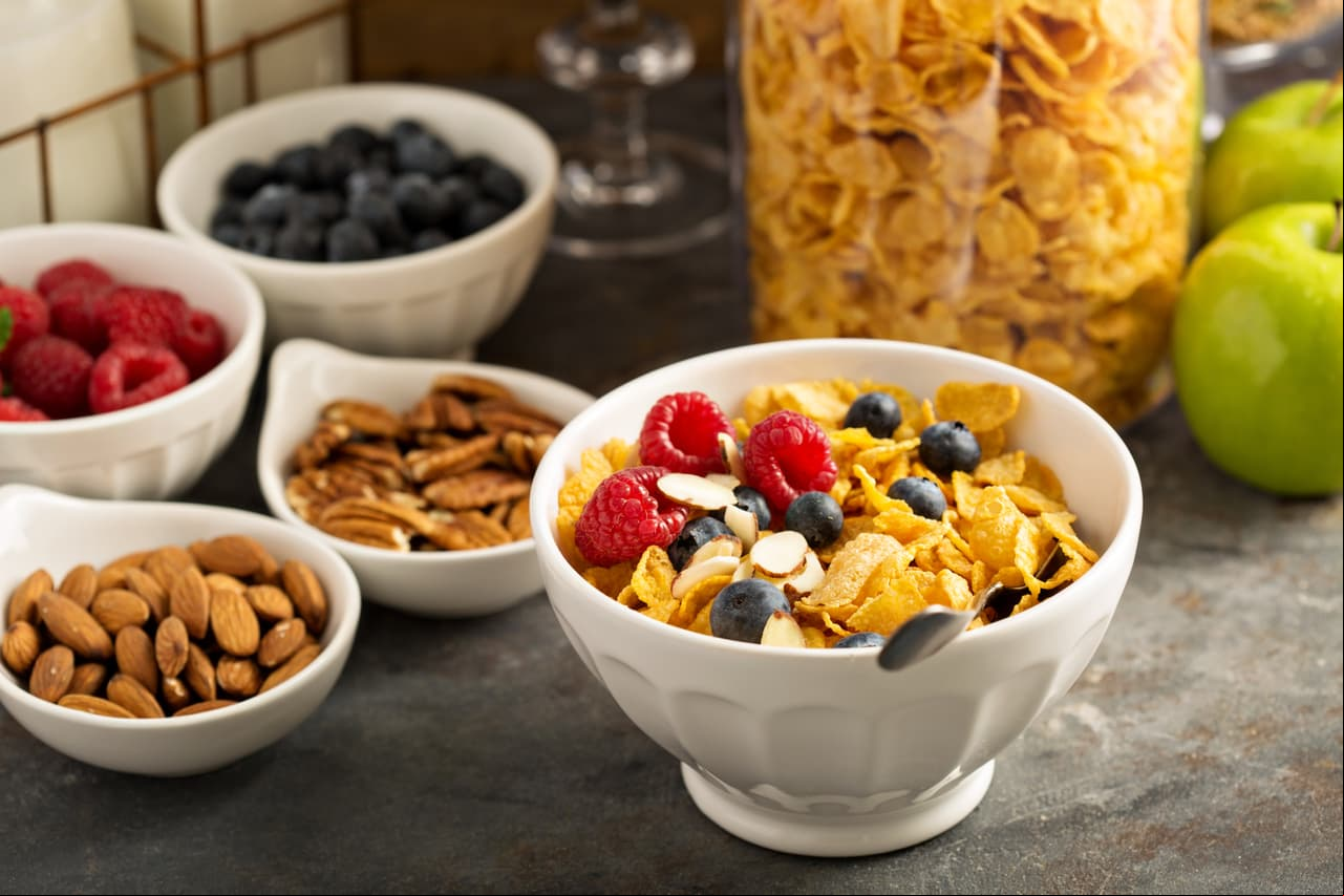 ¿Qué comer entre comidas para mejorar tu salud?
