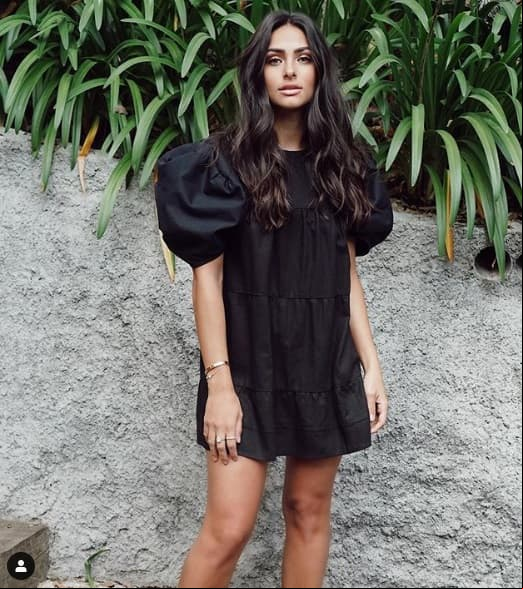 Renata Notni es una actriz, quien decidió incursionar en el mundo de la moda con su marca de ropa que se llama RM Notnicolokuris.