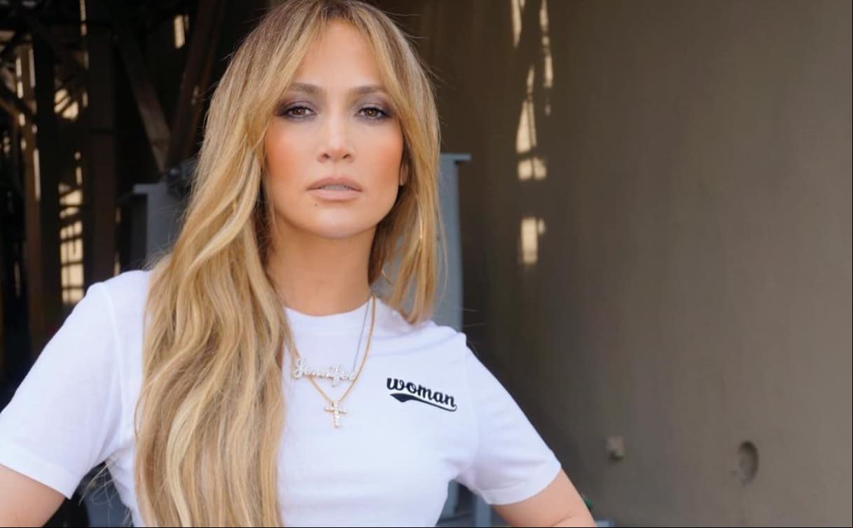 Jennifer Lopez celebra 100 shows en Las Vegas con twerking