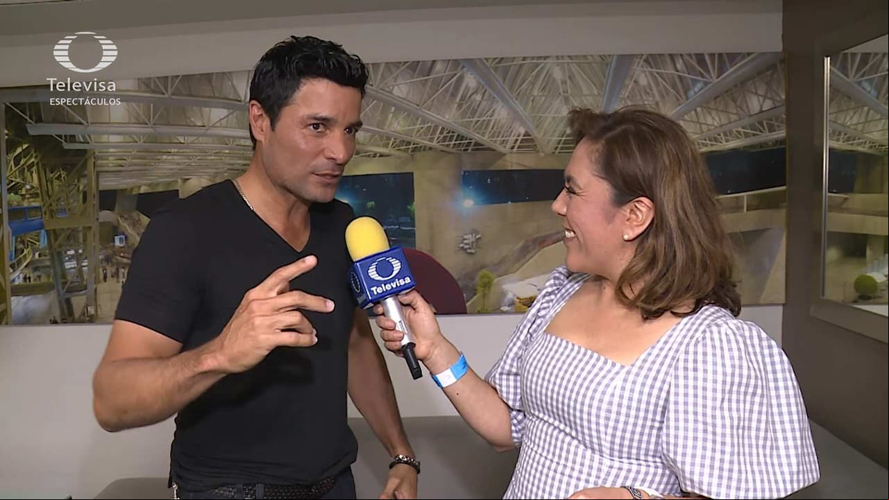 Chayanne visita clubs de golf en México
