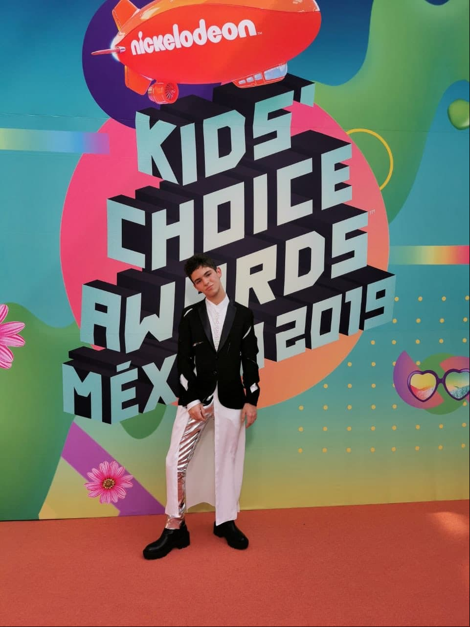 Aristemo recibe tres premios en los Kids' Choice Awards México 2019