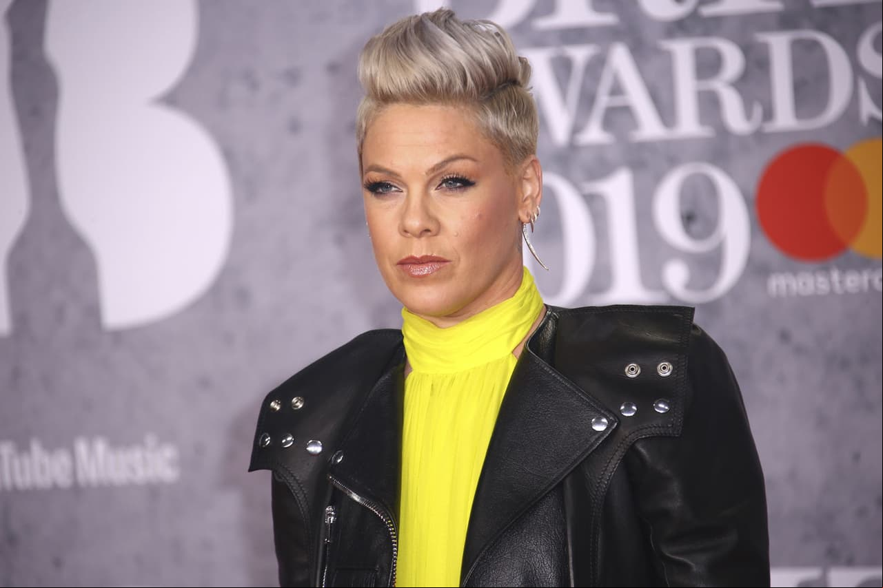 Avión de la cantante P!nk se incendió tras de realizar un aterrizaje de emergencia