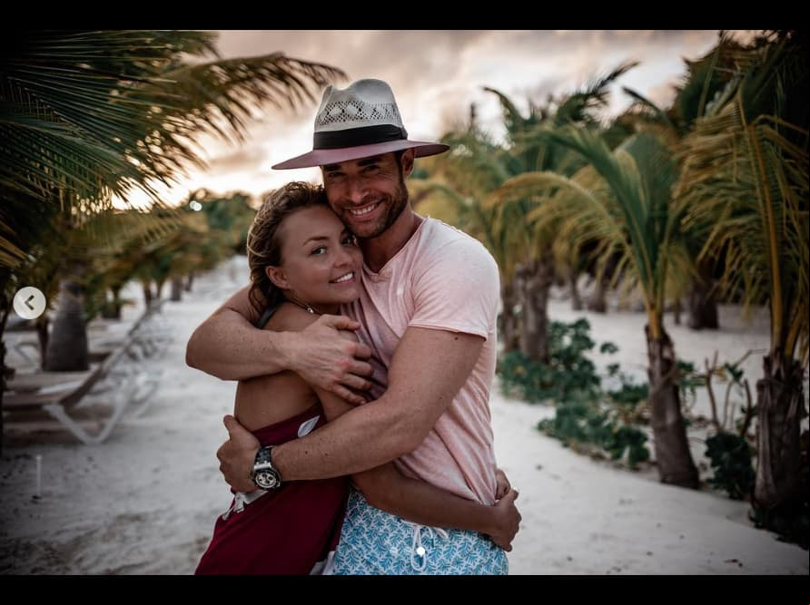 Tras varios años de relación, Angelique Boyer y Sebastián Rulli no paran de dedicarse emotivos mensajes a través de Instagram. Conoce las palabras de amor que se han dicho.