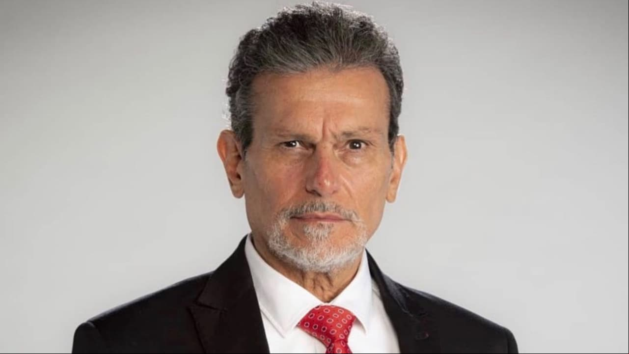 Muere familiar de Guillermo García Cantú: el actor no se presentó al funeral