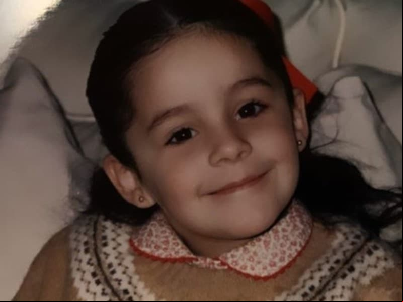 Ana Paula también impactó por las fotografías de su niñez, en las que además de mostrar que heredó los rasgos faciales de Eduardo Capetillo, aparece en uno de los retratos con su hermano mayor Eduardo.