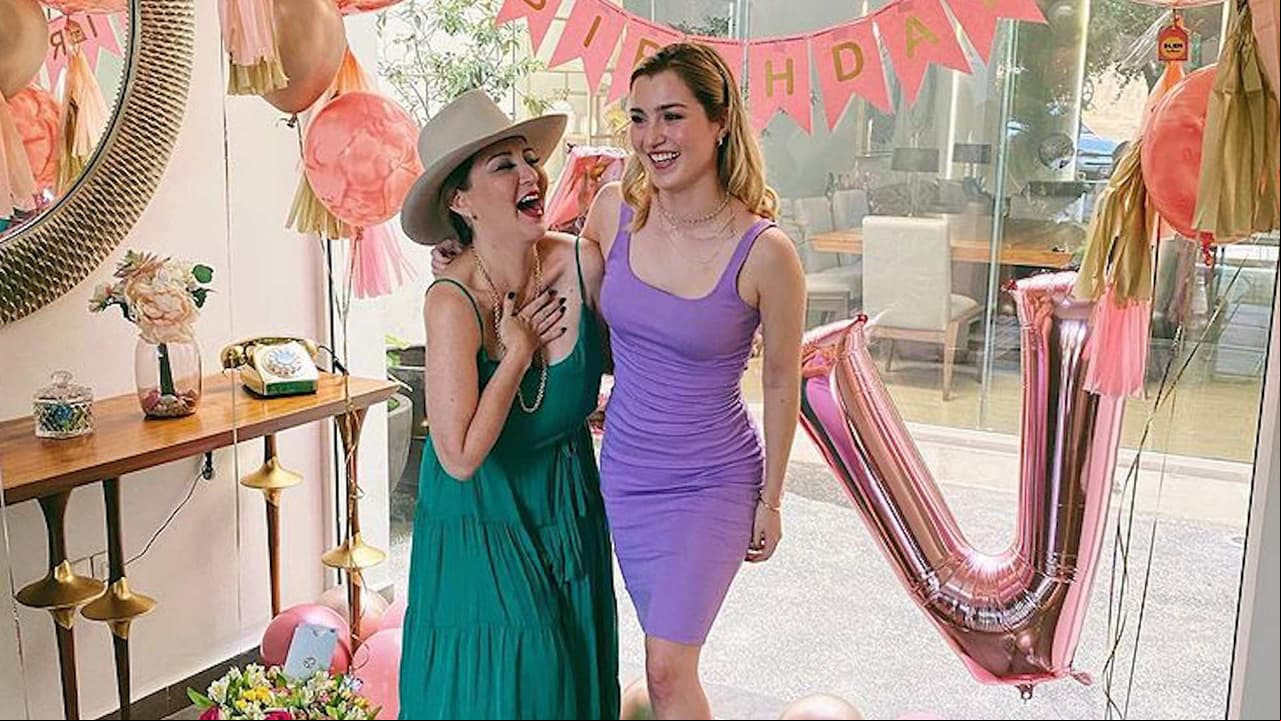 Hija de Arturo Carmona y Alicia Villarreal impacta al cantar desde rancheras hasta éxitos en inglés