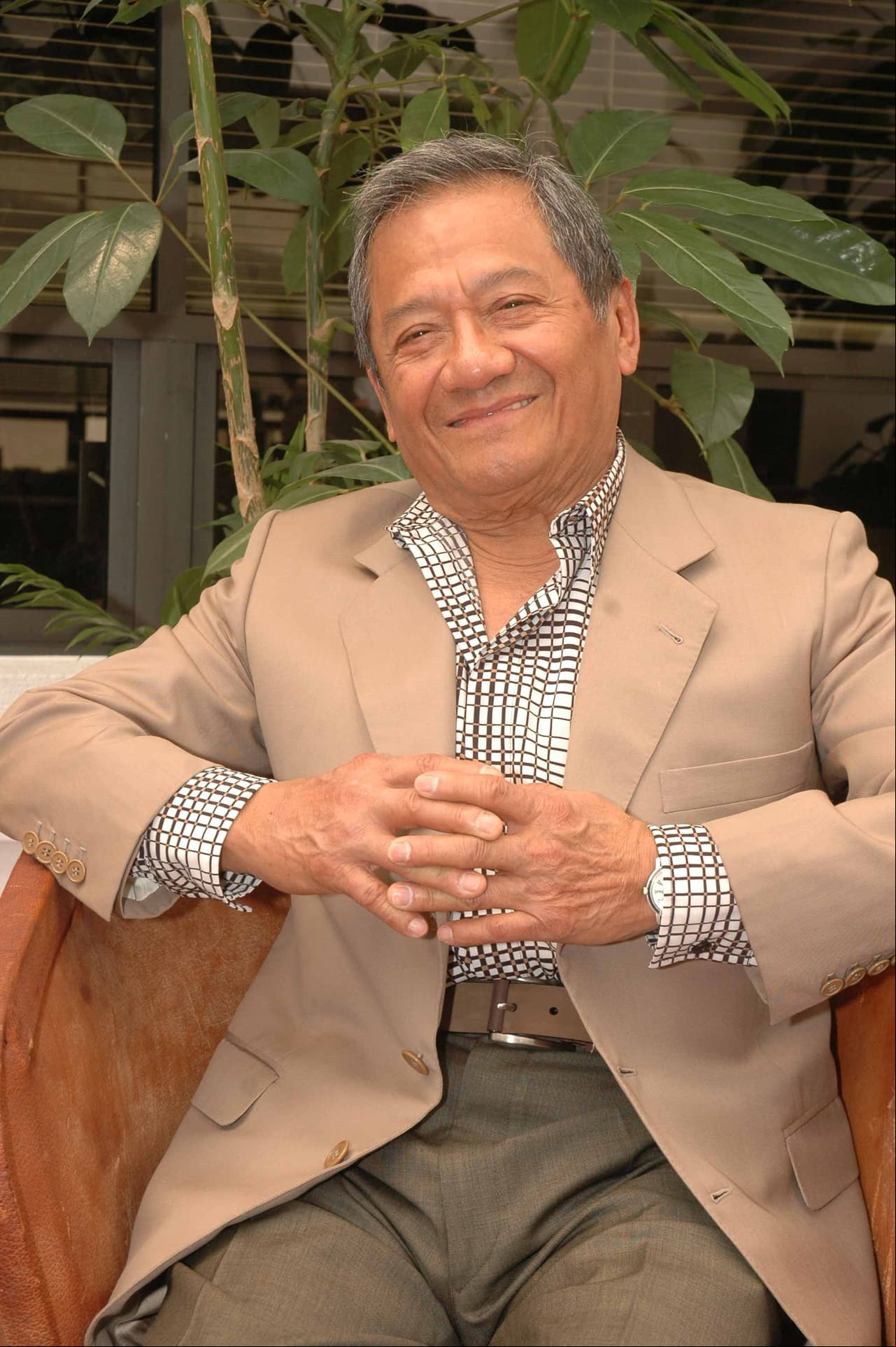 Tras ser hospitalizado, Armando Manzanero se niega a ser intubado: asegura Carlos Cuevas