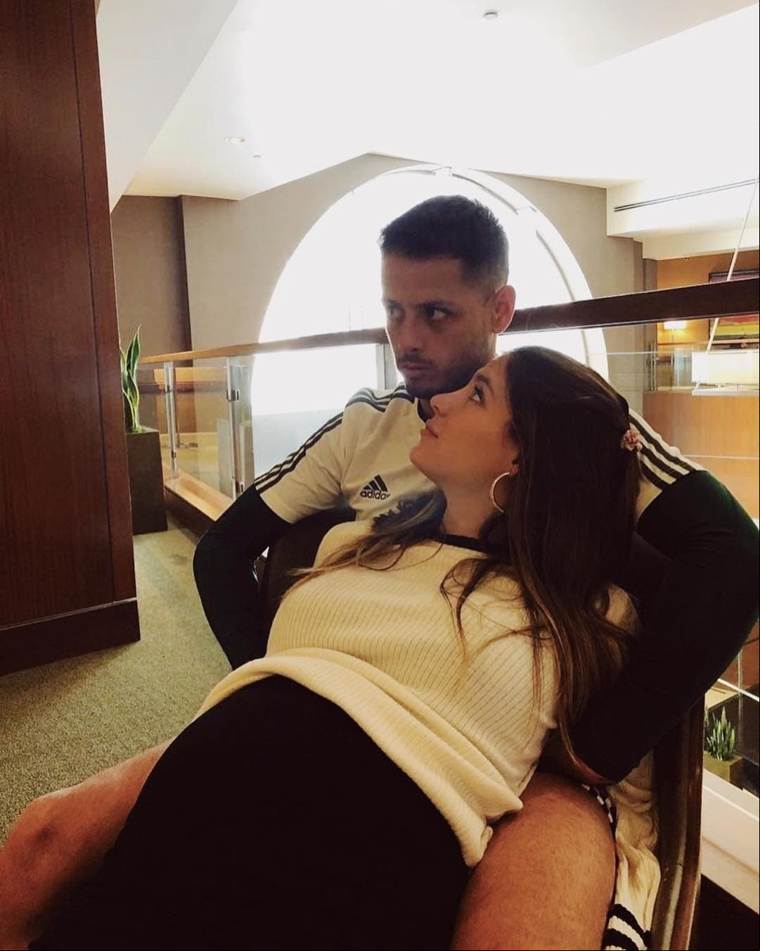 Sarah no para de presumir su amor por el futbolista en sus redes sociales.