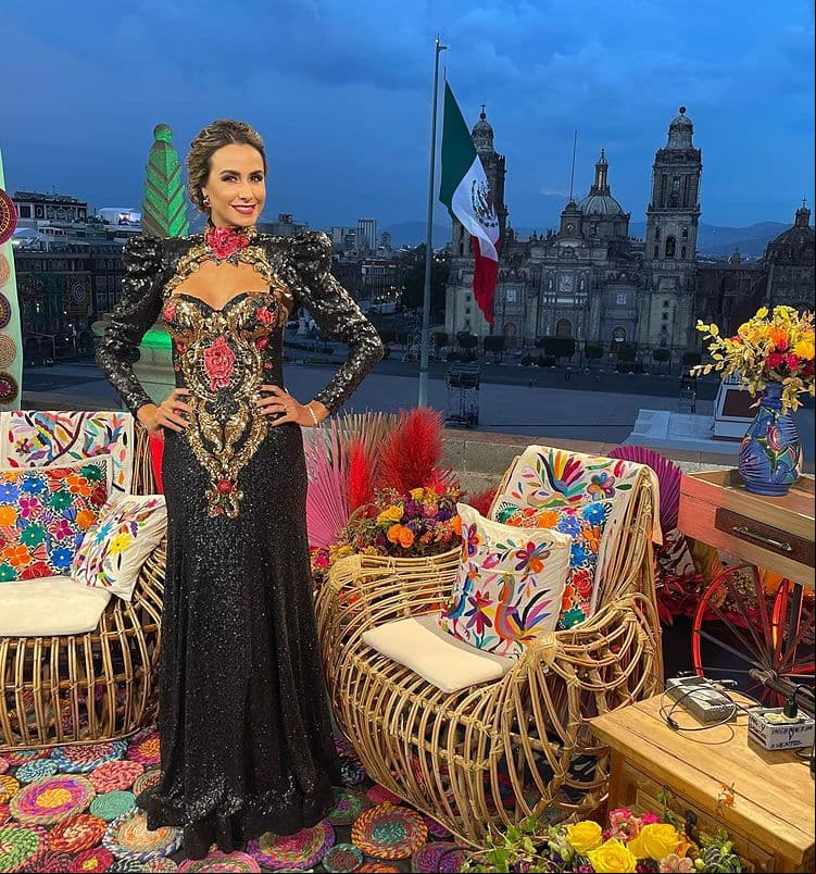 El vestido de Odalys Ramírez este 15 de septiembre de 2021