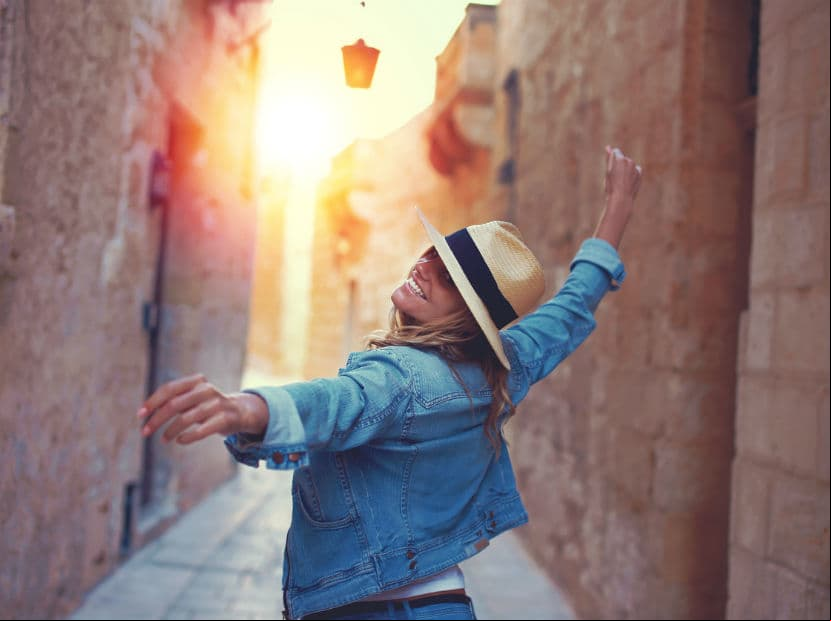Géminis. Este 2018 descubres tu nueva libertad y no buscarás el amor en otra persona, sino en ti misma. Lograrás convertir tu soledad en una aventura que te hará feliz.