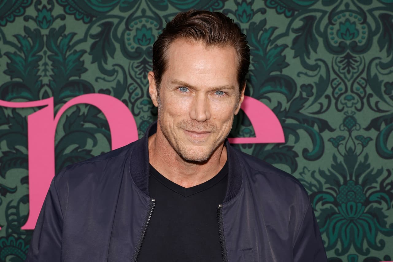 Jason Lewis