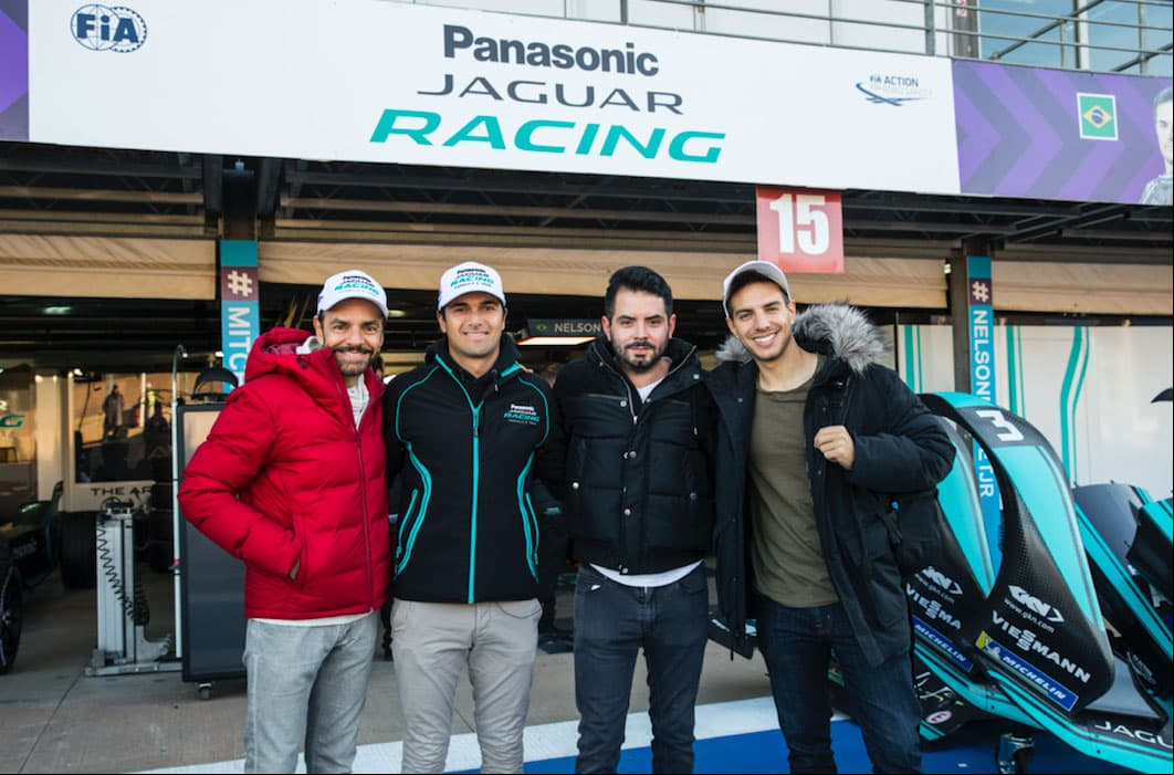 Eugenio Derbez, Nelson Piquet Jr., José Eduardo y Vadhir Derbez en Marruecos