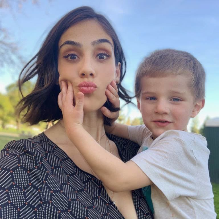 A través de sus redes sociales, la esposa de Leonardo de Lozanne, comparte videos en los que muestra la potencia de su voz. Además, la orgullosa madre no pierde oportunidad para presumir cuánto ha crecido su hijo Andrés, de 3 años.