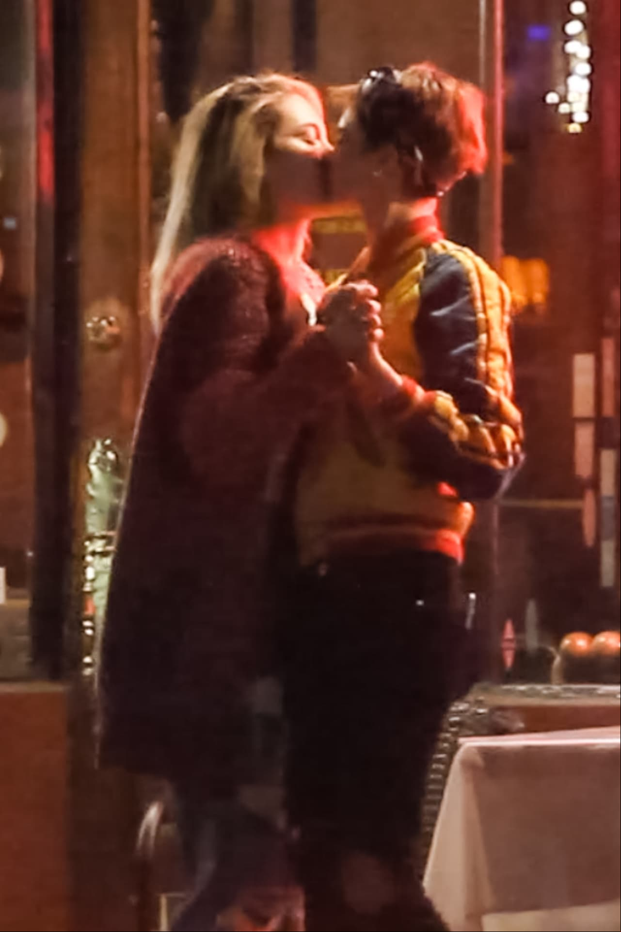 Desataron los rumores de un posible romance lésbico.