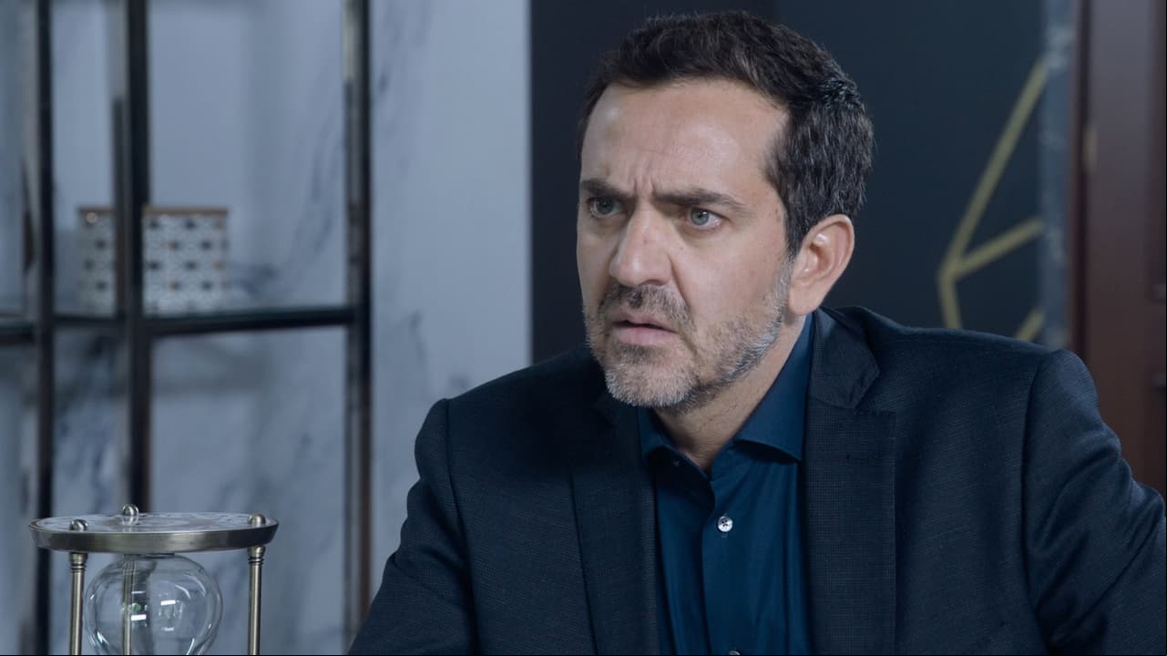 En entrevista exclusiva para Las Estrellas, el actor habló sobre cómo se adentró en este hombre: “Ser amante por supuesto que me atrajo demasiado. ‘Francisco’ es un hombre atormentado, tiene una debilidad muy fuerte que es ‘Catalina Creel’”.