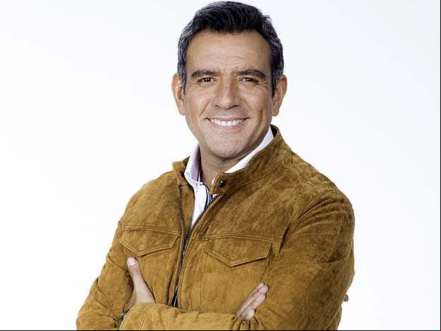¡La historia de Héctor Sandarti en Como dice el dicho!