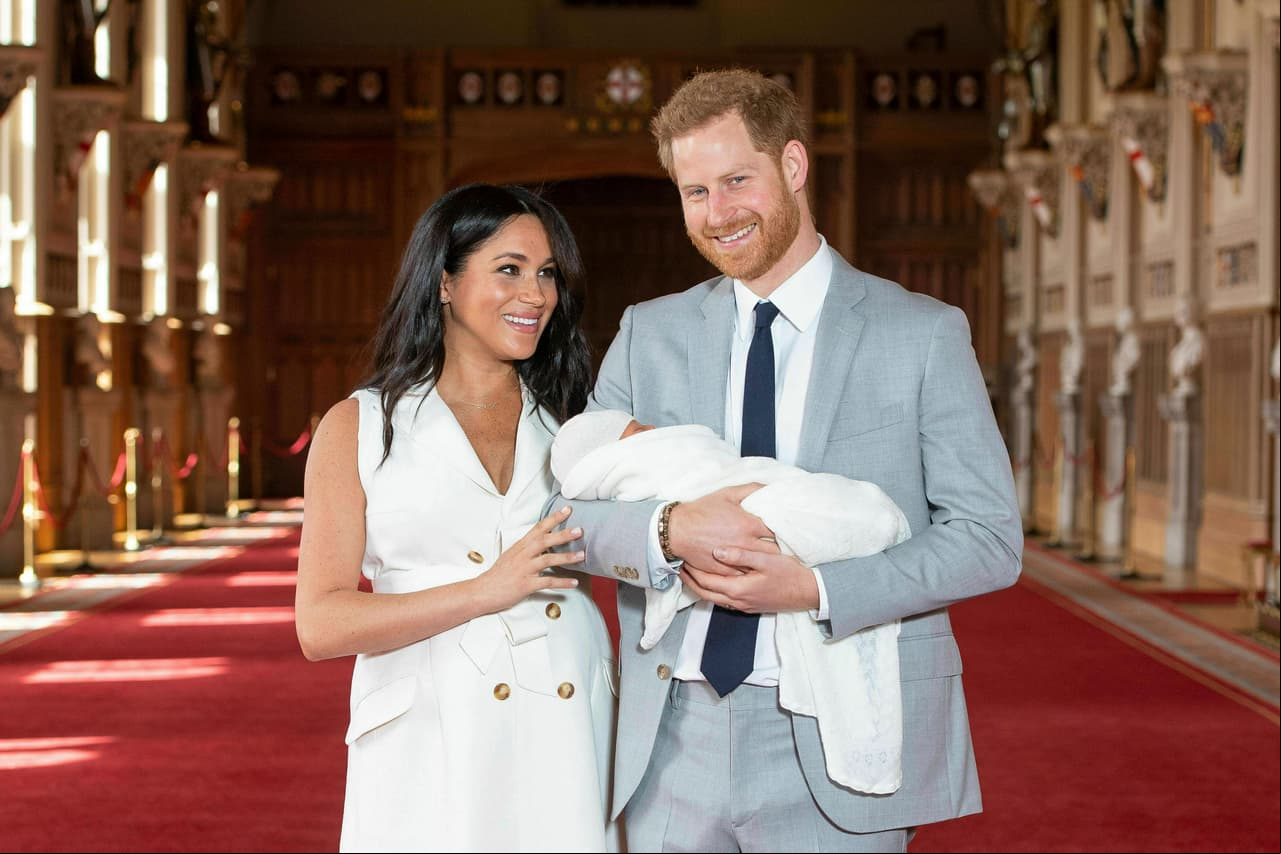 Meghan Markle y el príncipe Harry presentan a su hijo: ‘Es muy calmado’
