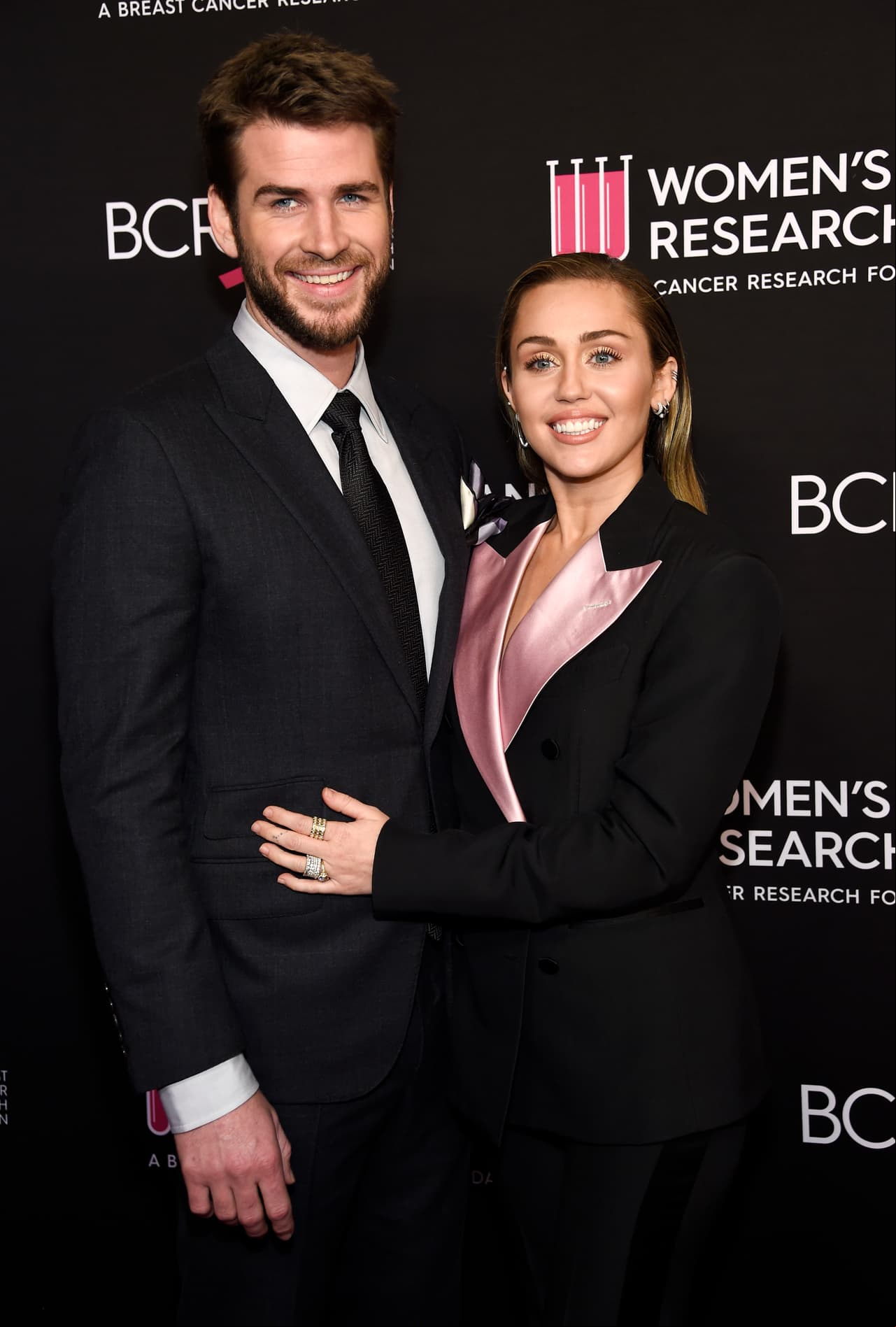 Miley Cyrus aclara que su matrimonio no terminó por infidelidad y reitera: “Amo a Liam y siempre lo haré”