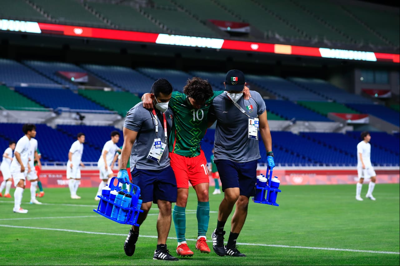 El Tri olímpico se subió al podio de Tokyo 2020 luego de vencer con claridad a Japón en el duelo por la medalla de Bronce y gracias a los goles de Sebastián Córdova, Johan Vázquez y Alexis Vega.