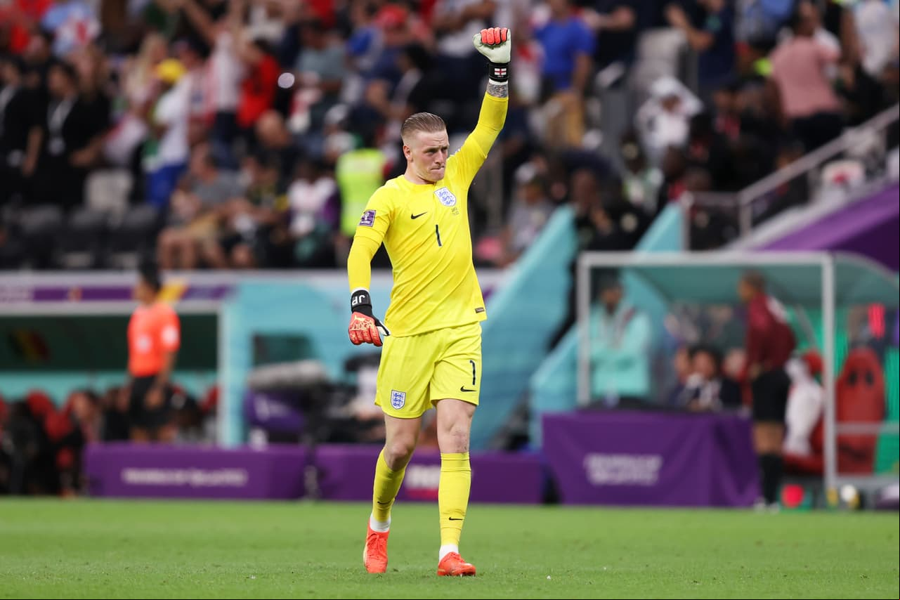 Jordan Pickford celebraba el pase.