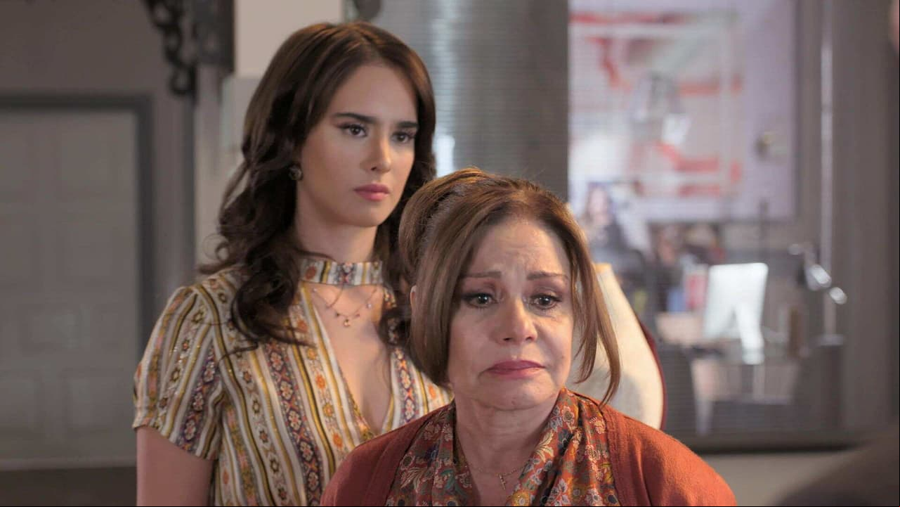 ¡Consuelo cachetea a Leonardo!