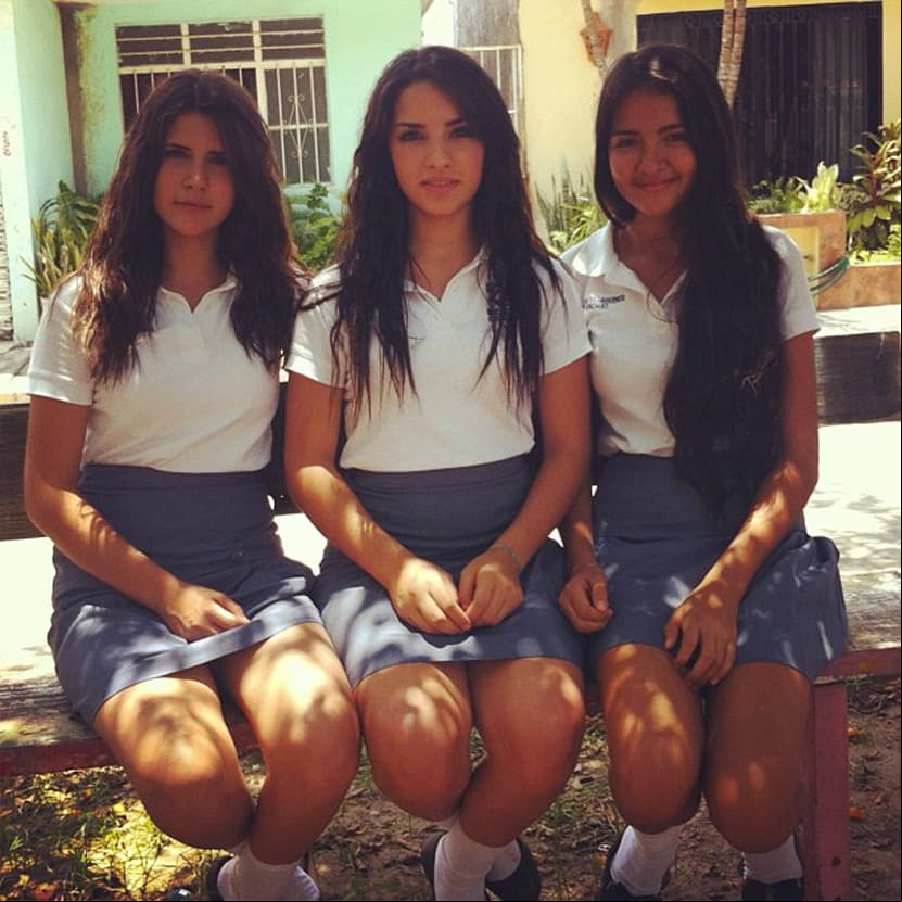 Tras una semanas de hablar por mensajes, él optó por cortar la comunicación por la manera en la que ella lo trató. Unos dos meses después, Juan de Dios bailó en la secundaria donde estudiaba Kimberly y se vieron de nuevo, pactando una cita en la feria, a la cual ella no asistió, por ello decidió no hablarle más y salir con otras chicas. “Empecé a andar de mujeriego, empecé a agarrar novia, tras novia, no novias serias”, precisó.