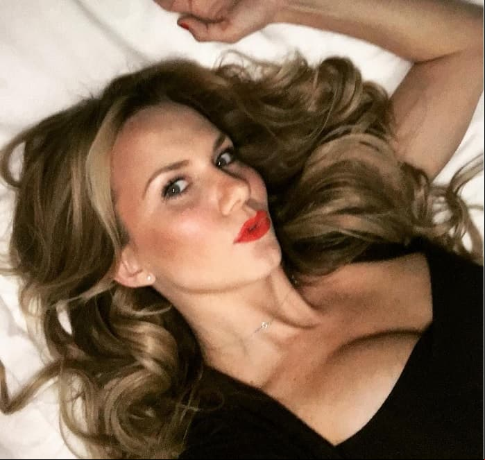 Michelle Vieth presume al día de hoy un cuerpazo.