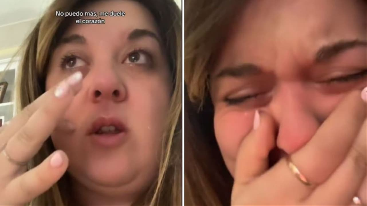 Mujer llora con las ofrendas mexicanas para perritos.