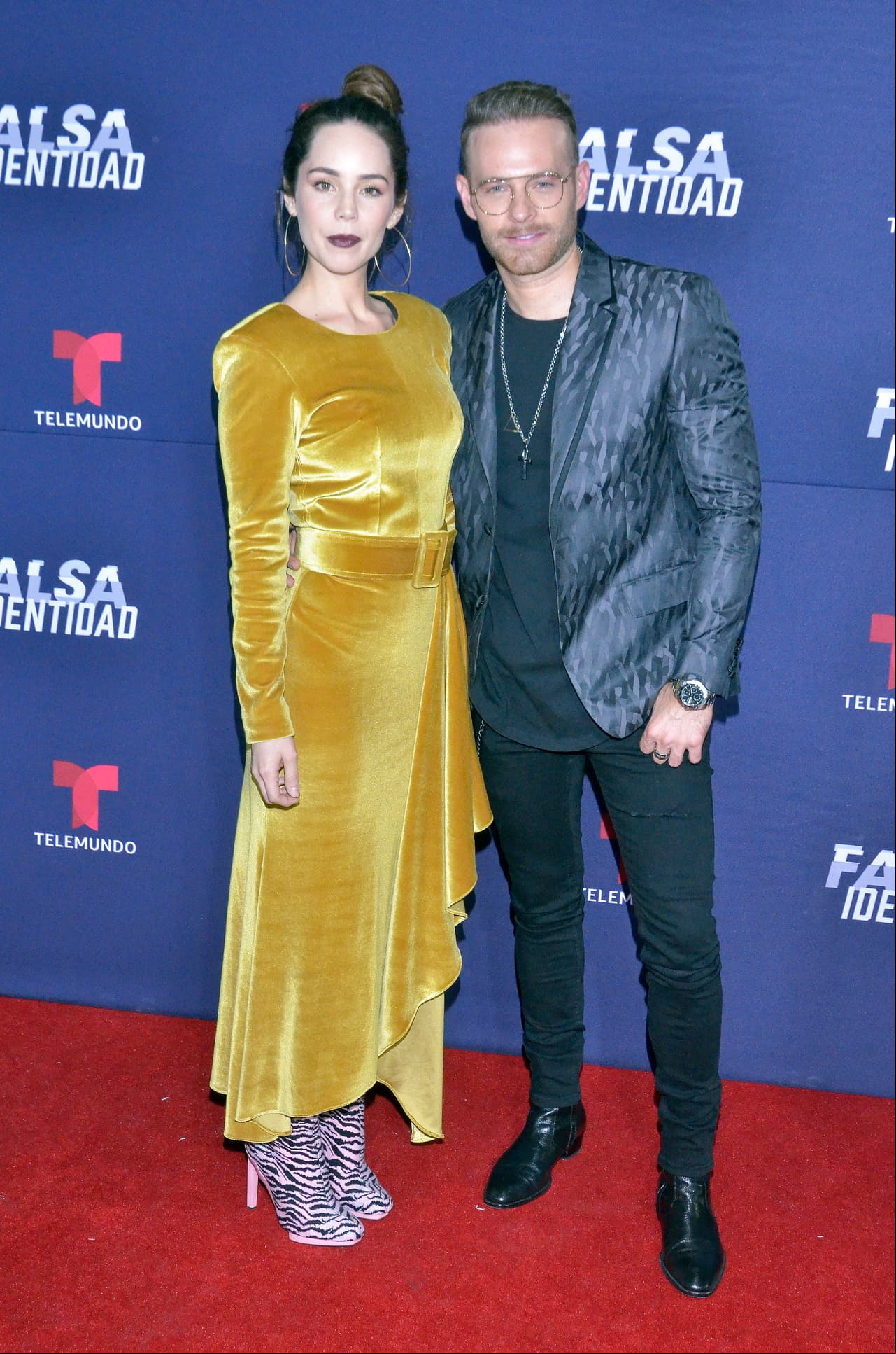 ‘Falsa identidad’ es la nueva serie de Telemundo protagonizada por Camila Sodi y Luis Ernesto, “El Güero” Franco.