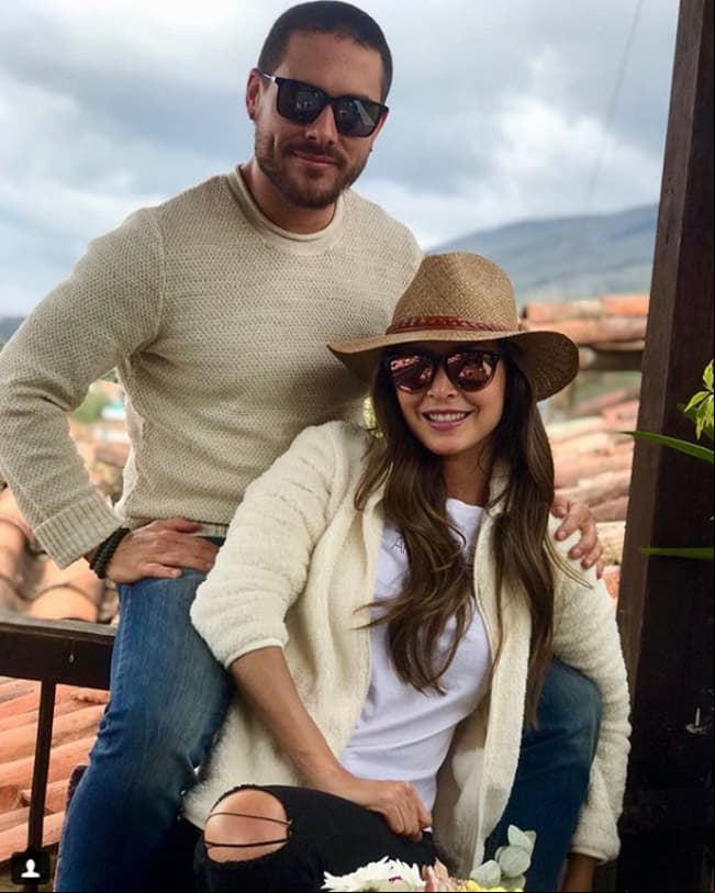 Sebastián y Carmen comparten románticas fotos en sus redes sociales