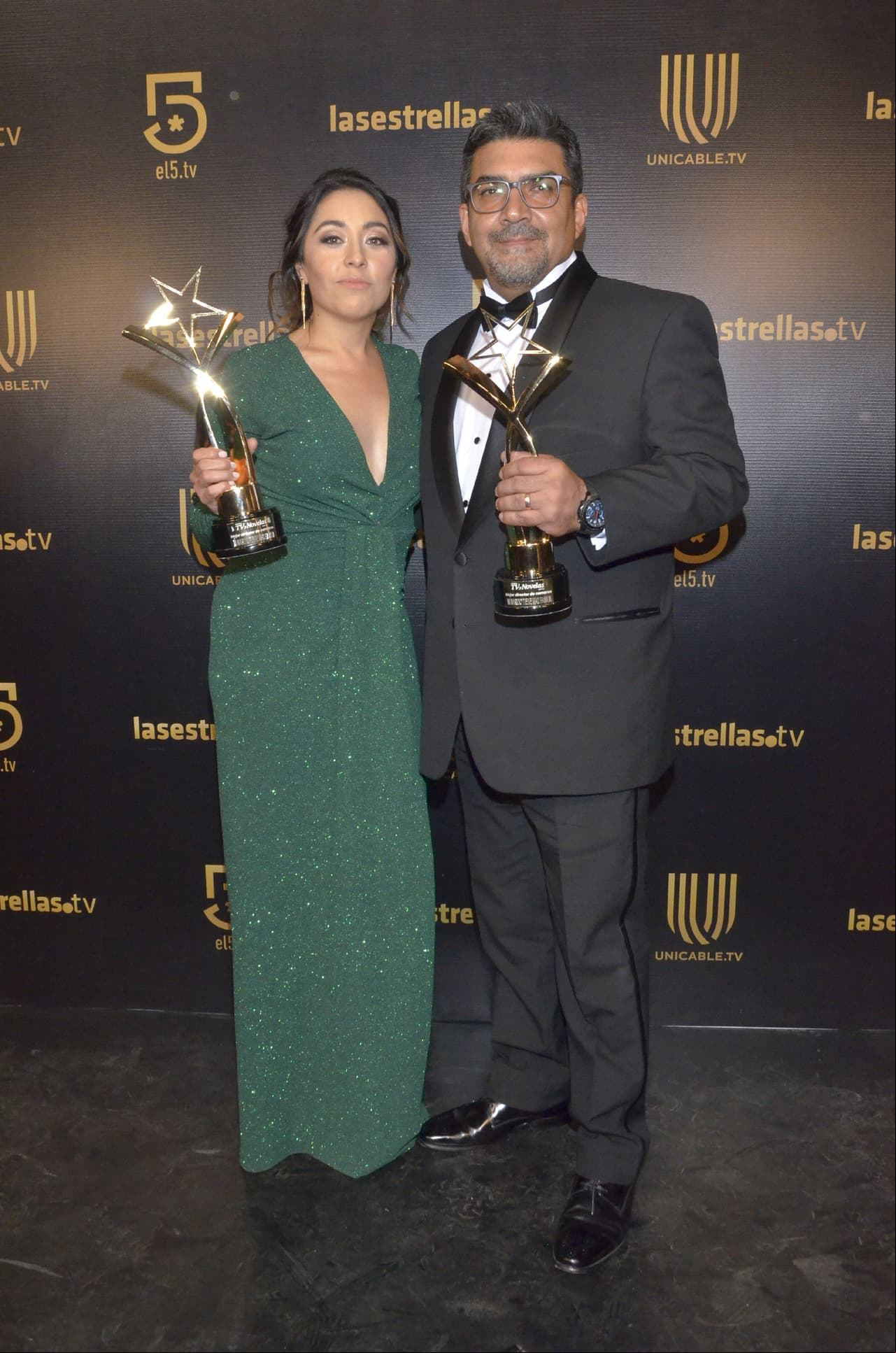Mauricio Manzano y Martha Montufar triunfaron en la categoría de Dirección de cámaras por "Mi marido tiene más familia".