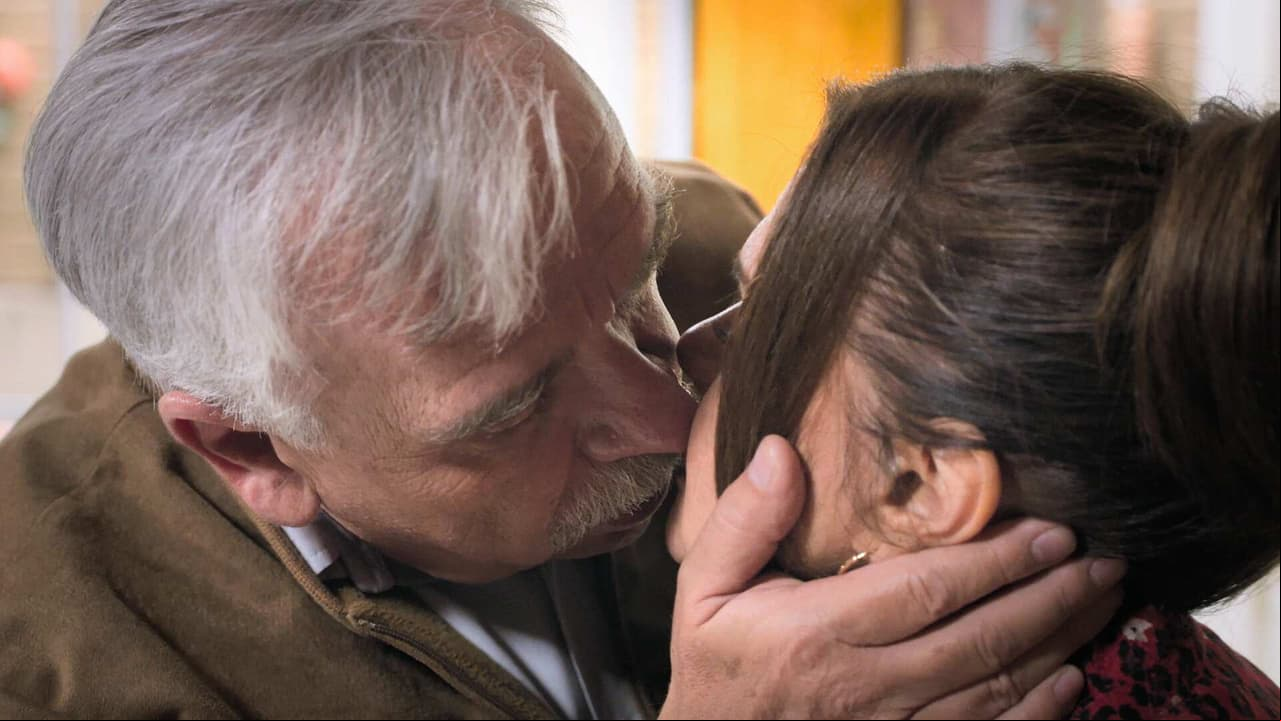 Consuelo se le declara a Horacio: “Me muero porque te amo”