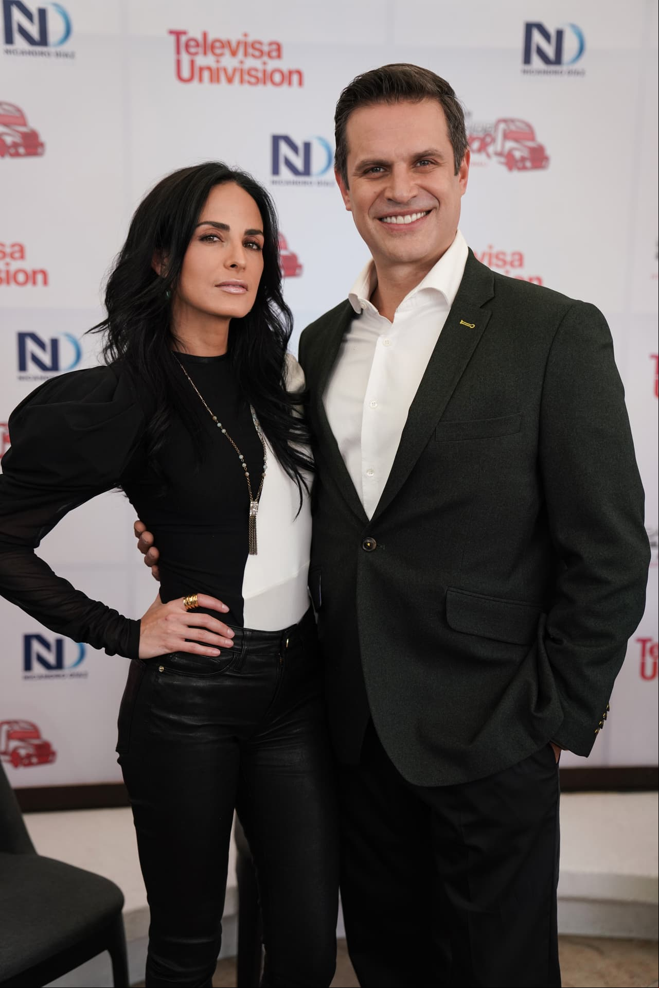 Mark Tacher y Ximena Herrera listos para hacer maldades de telenovela