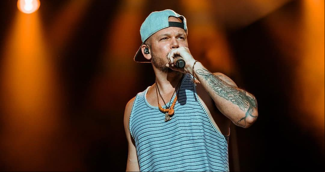 'Residente' estalla contra festival y de paso desprecia al grupo Maná
