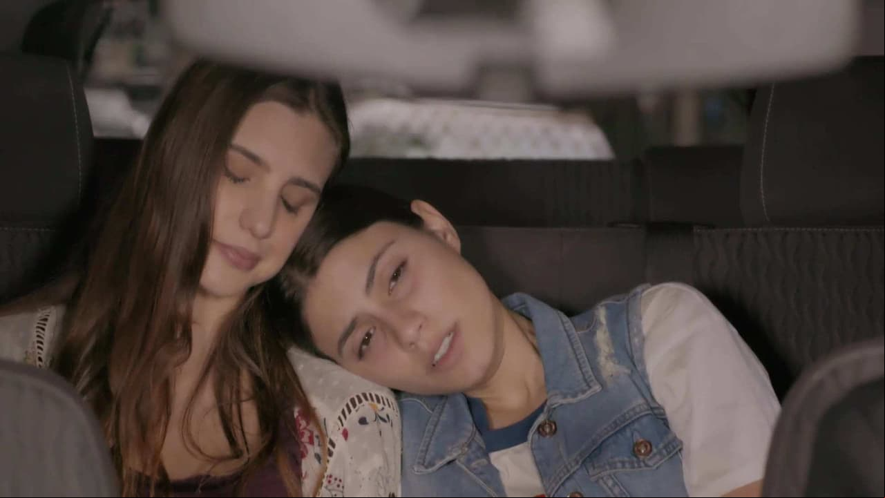 Valentina le demuestra su apoyo incondicional a Juliana