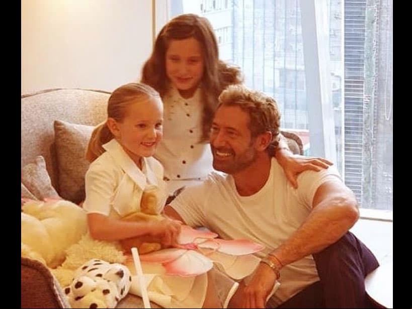 “¡Feliz día del padre! Te amamos mucho”, compartió Elissa, la hija mayor de Geraldine Bazán y Gabriel Soto.