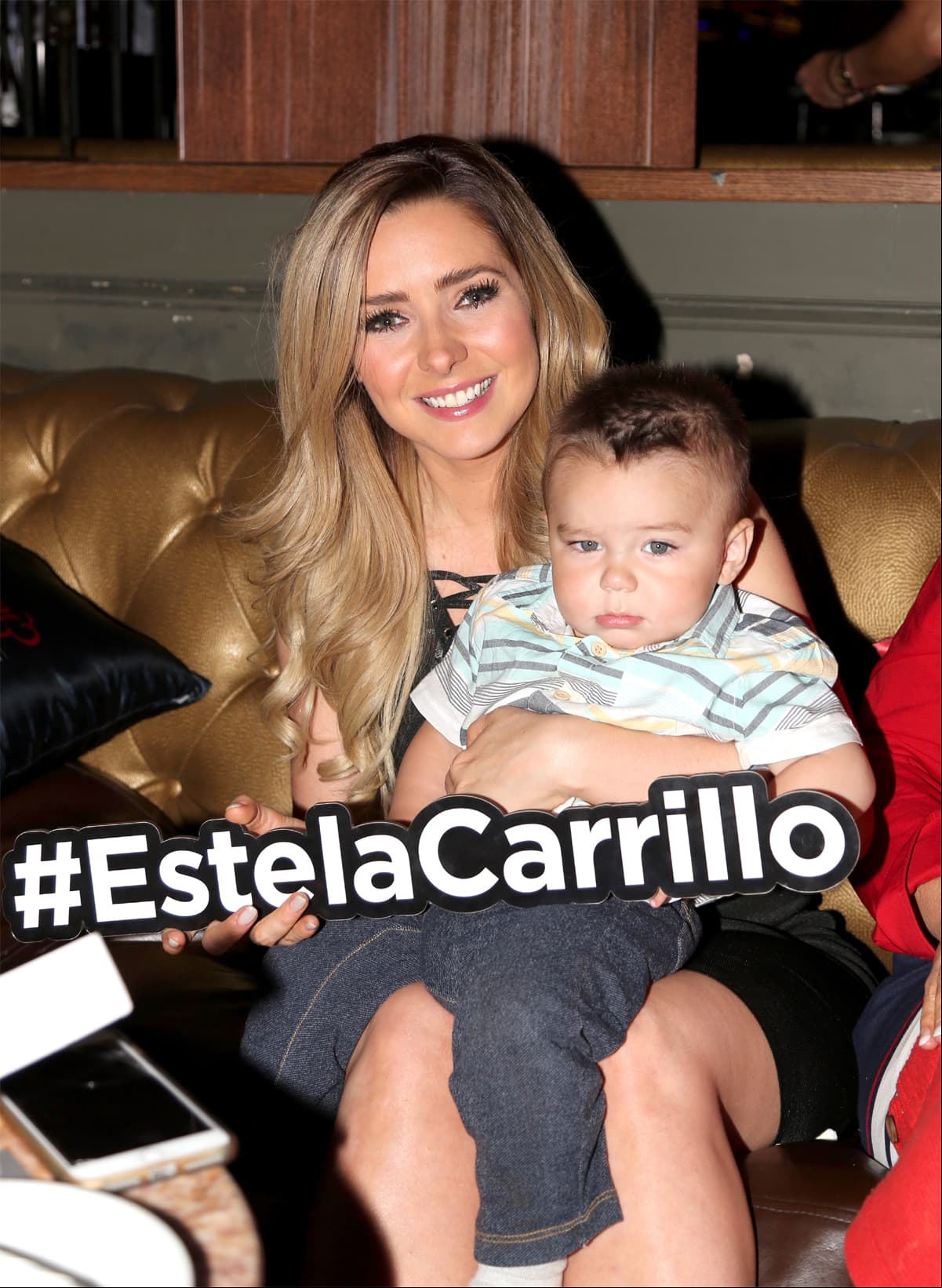 Diego Ornellas, el hijo de Ariadne Díaz y Marcus Ornellas, inició su carrera en la actuación, cuando solo tenía un año, junto a su madre en la telenovela ‘La doble vida de Estela Carrillo’ en 2017. El niño solo apareció en un episodio en el que encarnó al hijo de ‘Estela’ (Díaz) y ‘Ryan Cabrera’ (David Zepeda).