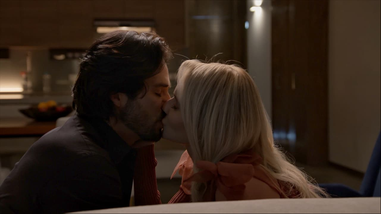 Así que lo vuelve a besar, ¿se harán novios?