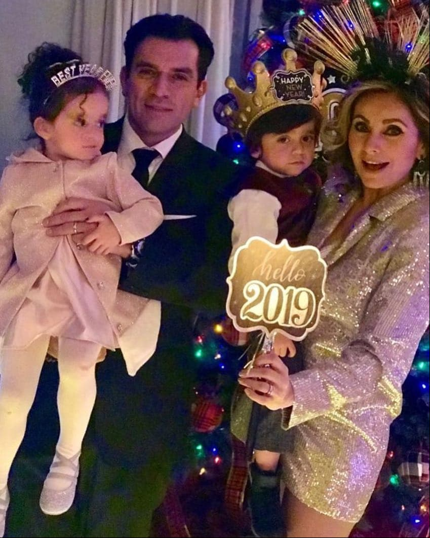 Jorge Emilio, Santiago y León, Máxima: son hijos en común del actor Jorge Salinas. Los dos primeros son fruto de la relación que mantuvo con Fátima Boggio, mientras que los otros dos son de su actual pareja Elizabeth Álvarez.