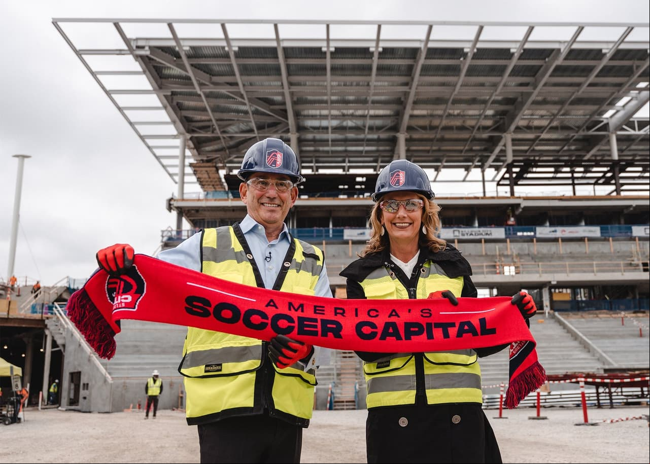 Comisionado Garber visita "espectacular" sede de St. Louis CITY SC