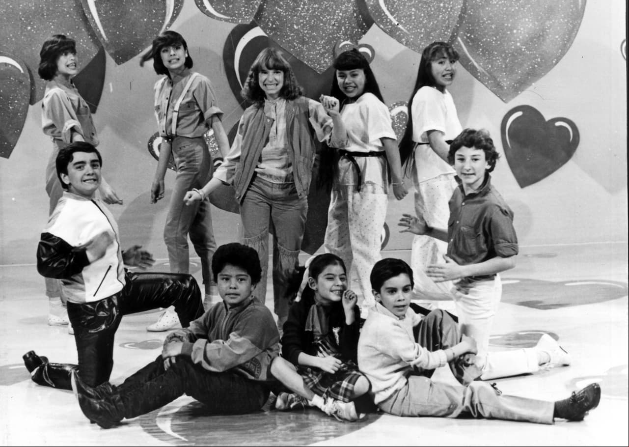 'Chiquilladas' fue un exitoso programa de televisión dirigido al público infantil, en el que a través de parodias y sketches de otros programas y telenovelas cautivó a su audiencia.