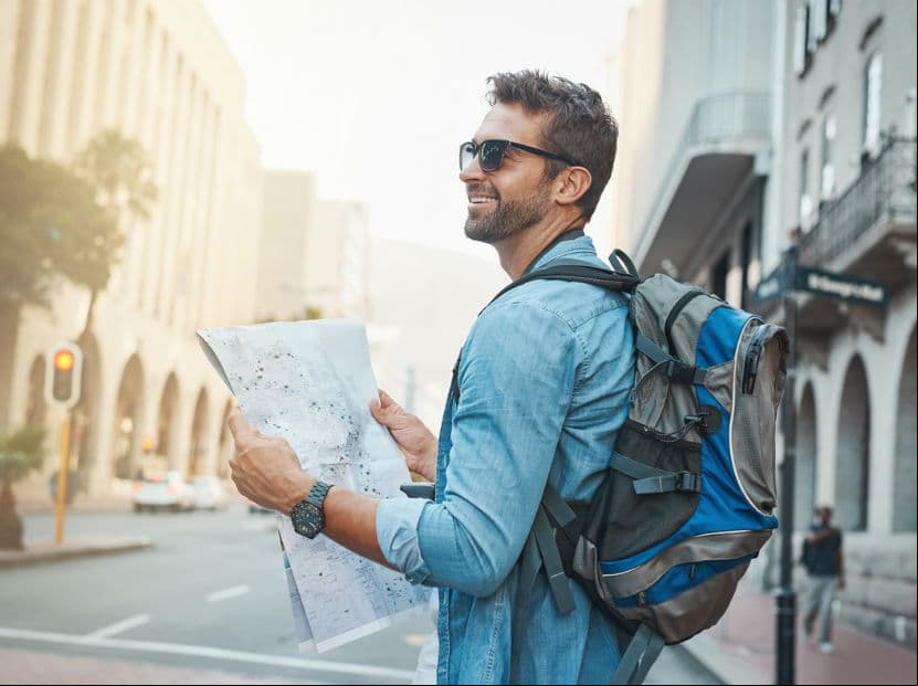 Sagitario. Es sociable por naturaleza, convierte lo ordinario en algo divertido y fuera de lo común. Son muy empáticos y sentimentales. Le gusta hacer cosas nuevas cada día.