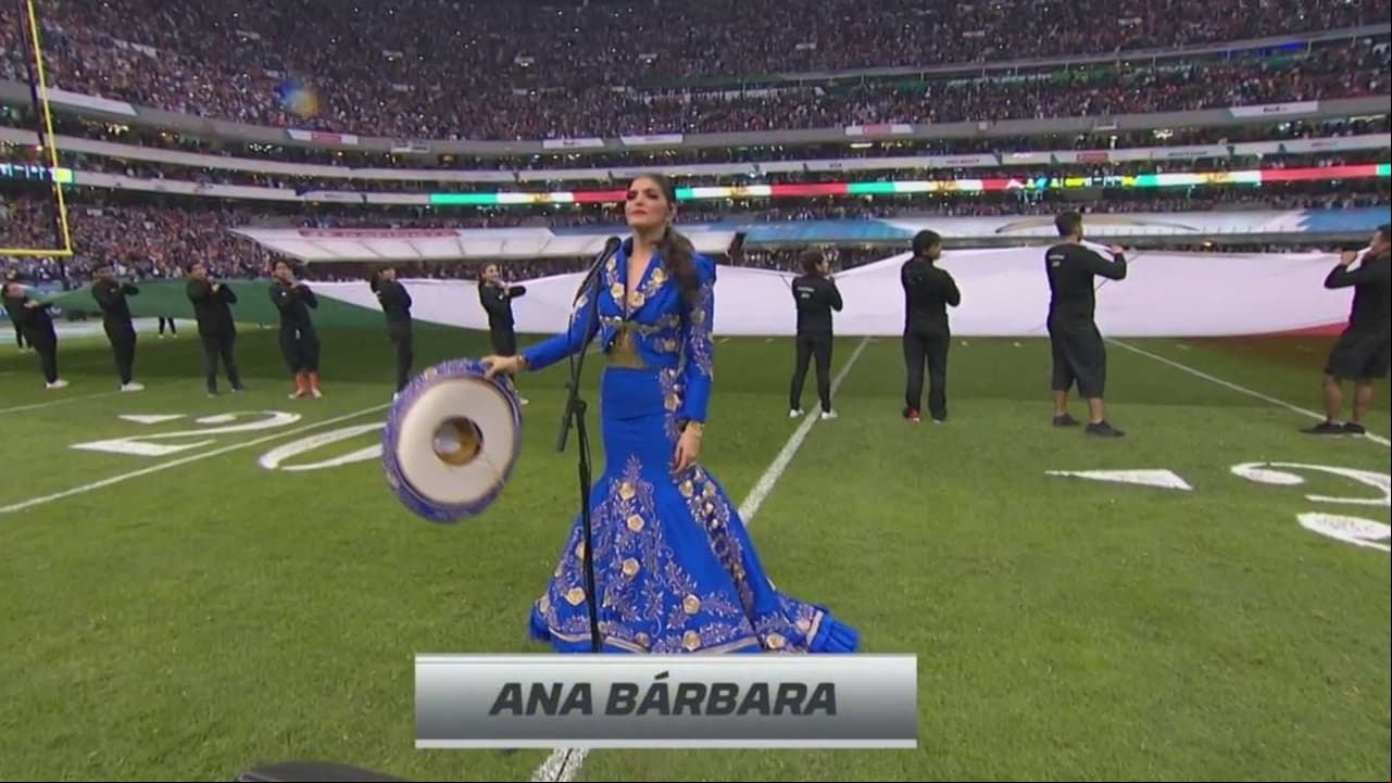 “Sienes de olivo”: Ana Bárbara le cambia la letra al Himno Nacional Mexicano por tercera ocasión